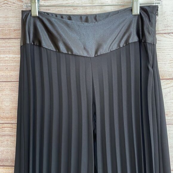 NEW WITH TAGS CACHE ACCORDION PLEATED WIDE LEG EVENING PANTS IN BLACK - Picture 2 of 9